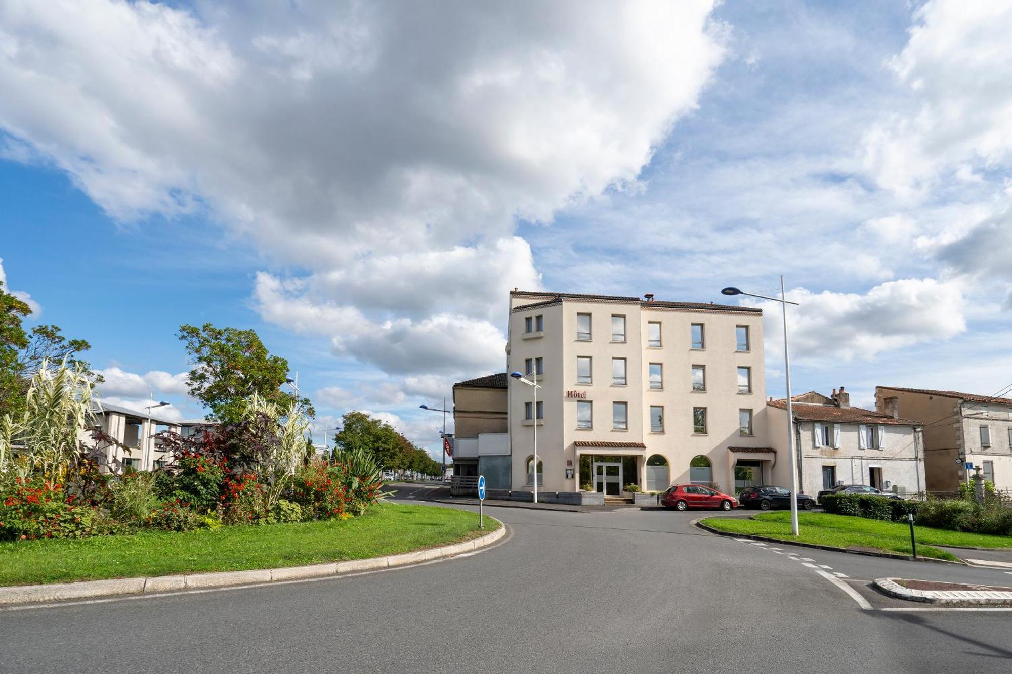Sure Hotel By Best Western Angoulême Buitenkant foto