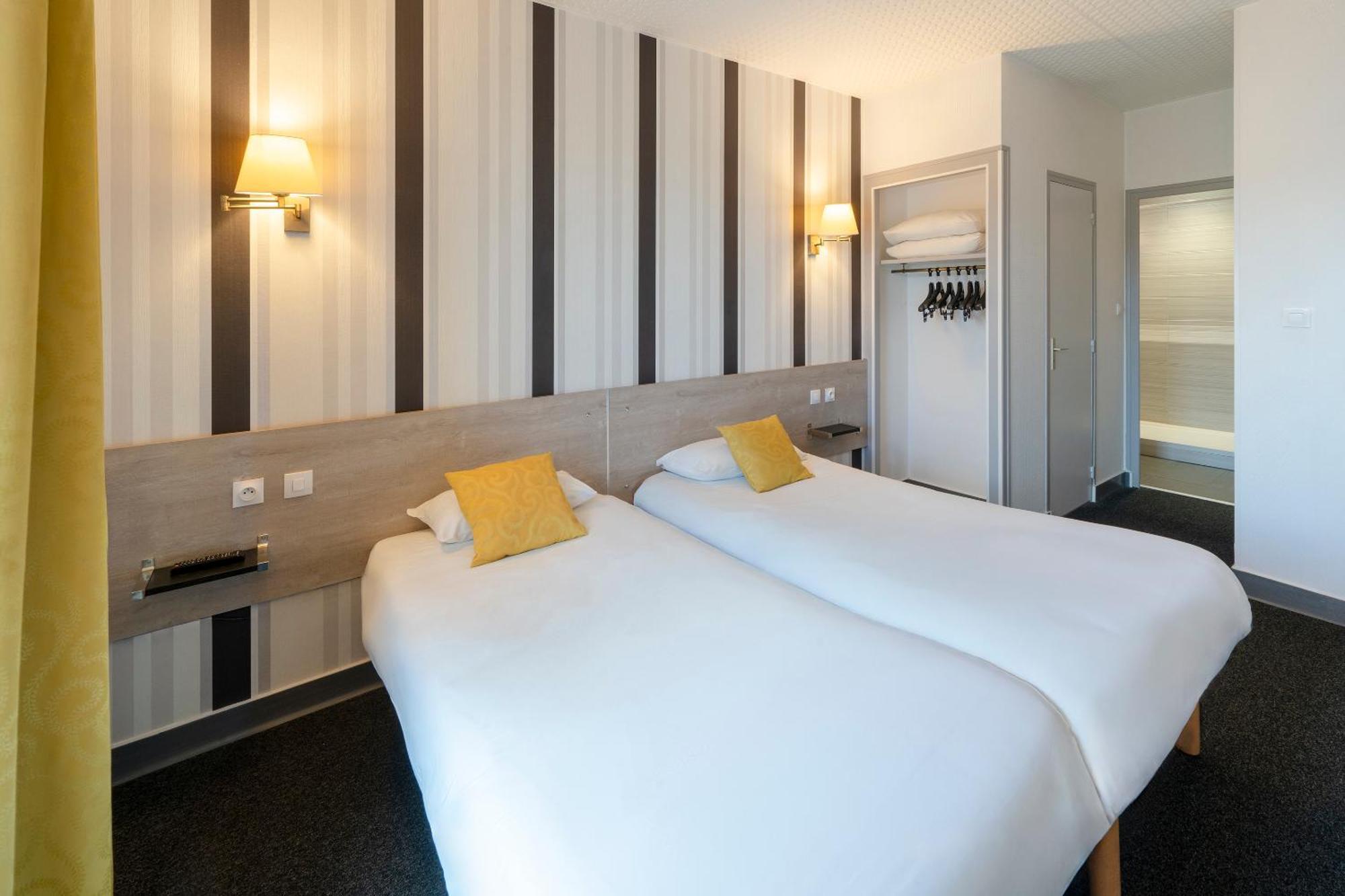 Sure Hotel By Best Western Angoulême Buitenkant foto