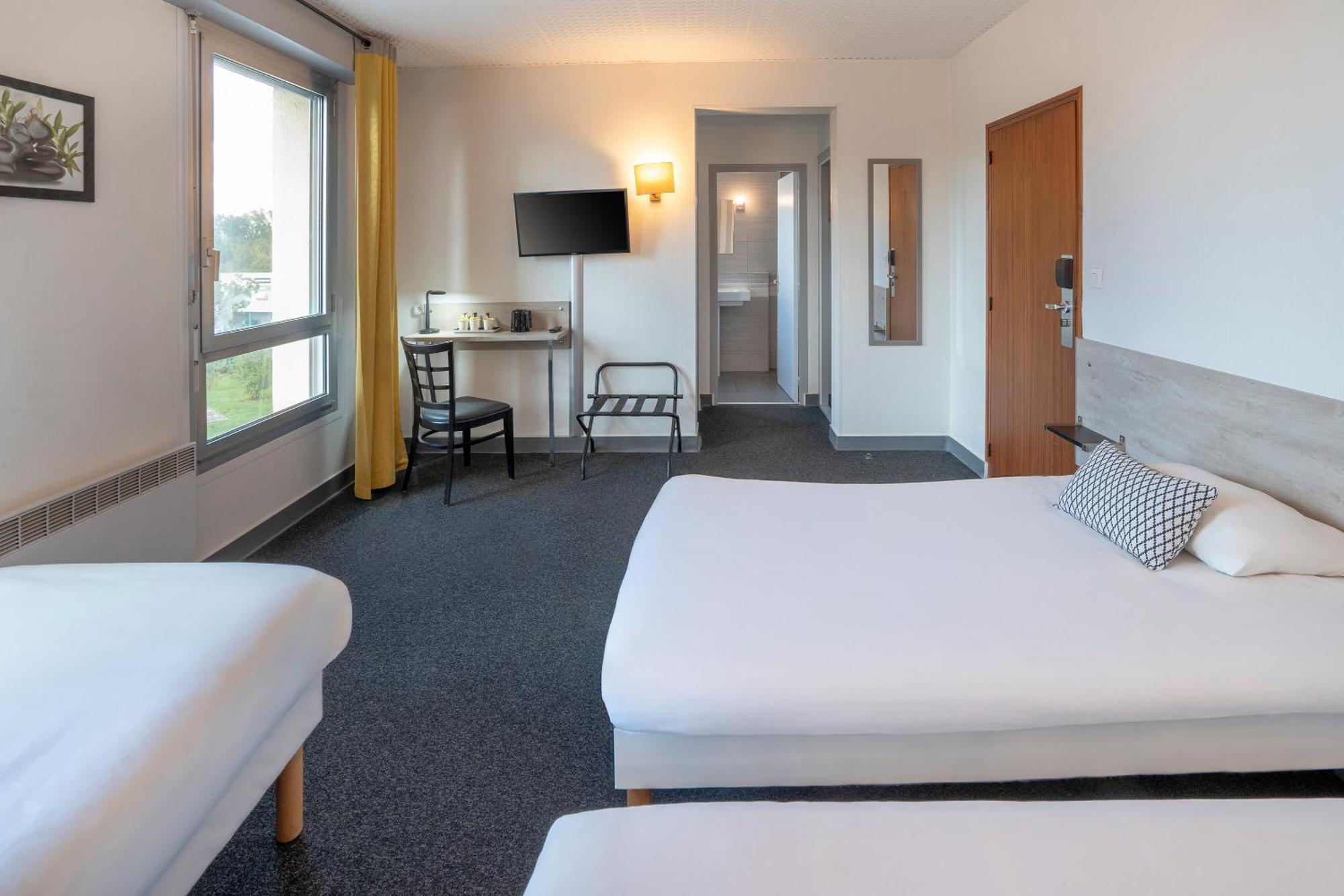 Sure Hotel By Best Western Angoulême Buitenkant foto