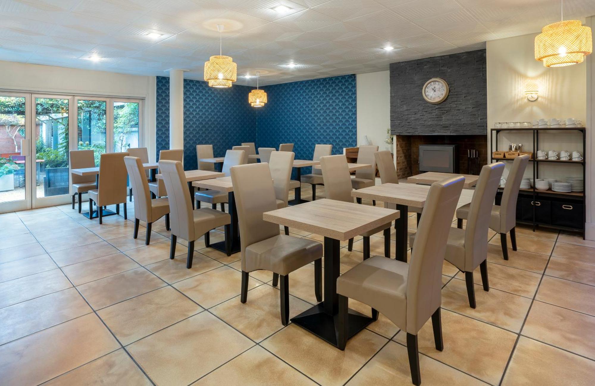 Sure Hotel By Best Western Angoulême Buitenkant foto