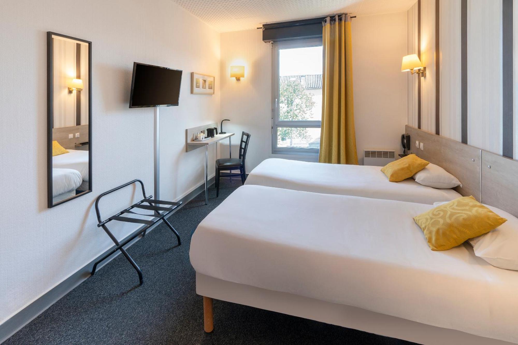 Sure Hotel By Best Western Angoulême Buitenkant foto